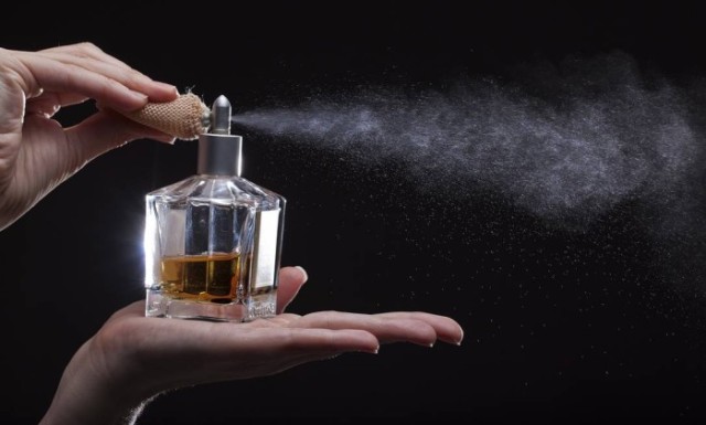 Parfüm Seçerken Nelere Dikkat Etmeliyiz?