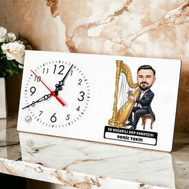  - Arp Sanatçısı Müzisyen Erkek Karikatürlü Masa Saati