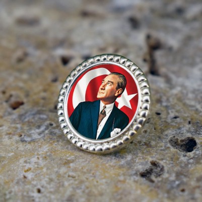 Atatürk Resimli Ceket Yaka Rozeti - Thumbnail