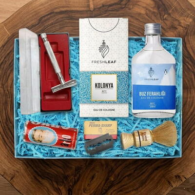  - Bakımlı Erkeğe Nostaljik Konsept Hediye Kutusu
