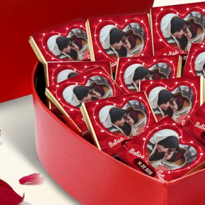 Bizim Güzel Aşkımız Kalp Kutuda Çikolatalar - Thumbnail