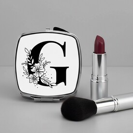 - Çiçek Temalı Harfli Makyaj Aynası