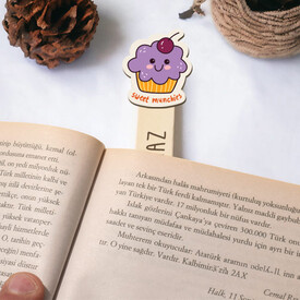 Cup Cake Simgeli İsimli Ahşap Kitap Okuma Ayracı - Thumbnail