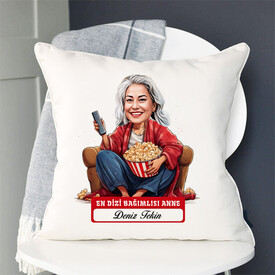 Dizi Bağımlısı Anne Karikatürlü Yastık - Thumbnail
