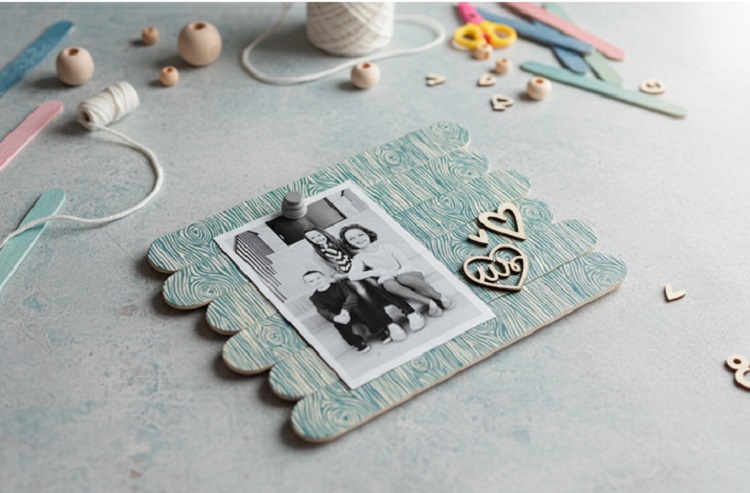 Dondurma Çubuklarından Fotoğraf Çerçevesi Yapımı