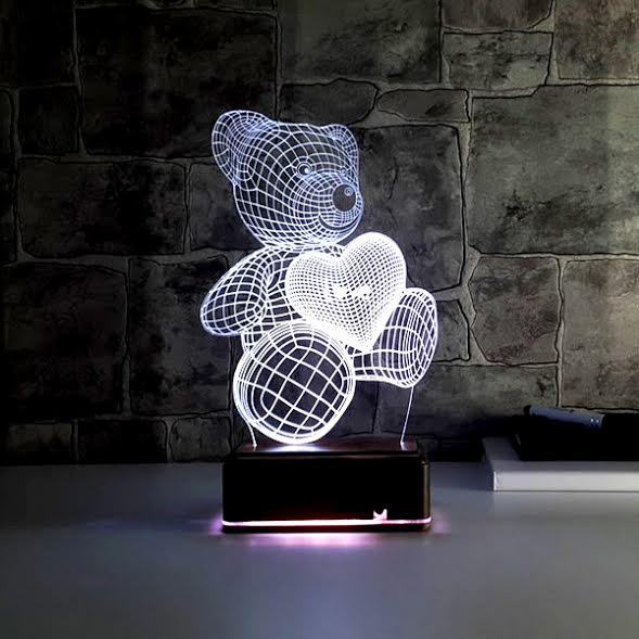 Elinde Kalp Taşıyan Sevimli 3D Led Lamba Ayıcık