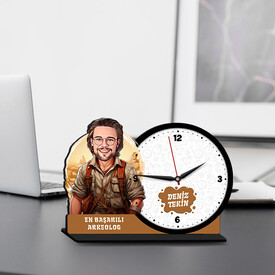  - Erkek Arkeolog Karikatürlü MDF Masa Saati
