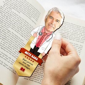 Erkek Doktor Karikatürlü Kitap Okuma Ayracı - Thumbnail