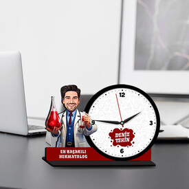  - Erkek Hermatolog Karikatürlü MDF Masa Saati