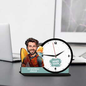  - Erkek Sörfçü Karikatürlü MDF Masa Saati
