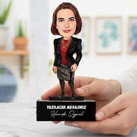  - Harika Kadın Karikatürlü Biblo