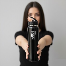  - İsimli Ve Tarihli Matara Siyah 28 Cm.