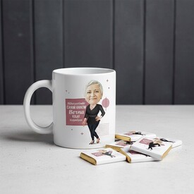  - İyi Bir Anne Kolay Yetişmiyor Karikatürlü Kupa ve Çikolata