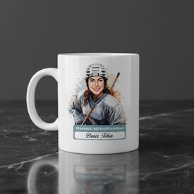  - Kadın Buz Hokeyi Oyuncusu Karikatürlü ve İsimli Kupa Bardak