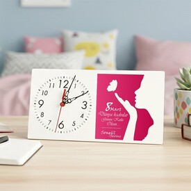  - Kadınlar Günü için Tasarlanmış Premium Masa Saati