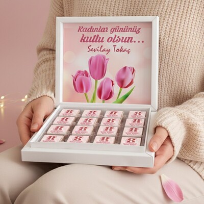  - Kadınlar Gününe Özel Lale Desenli Çikolata