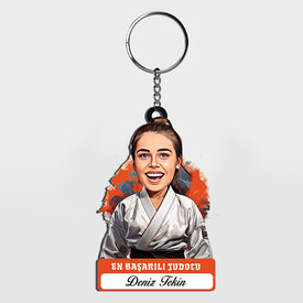  - Karikatürlü - Kadın Judocu İsimli Anahtarlık