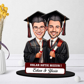  - Karikatürlü Üniversiteli İki Erkek Arkadaş Mezuniyet Biblosu