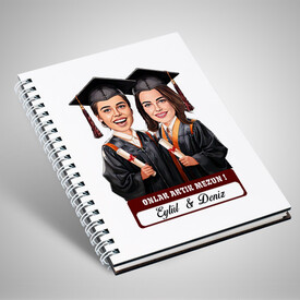  - Karikatürlü Üniversiteli İki Kız Arkadaş Mezuniyet Defter