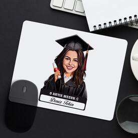  - Karikatürlü Üniversiteli Kız Öğrenci Mezuniyet Mousepad