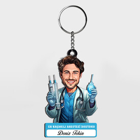  - Karikatürlü - Yakışıklı Anestezi Doktoru İsimli Anahtarlık