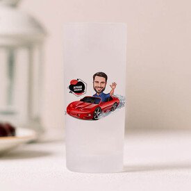 Kırmızı Spor Arabada Hız Yapan Erkek Karikatürlü Rakı Bardağı - Thumbnail