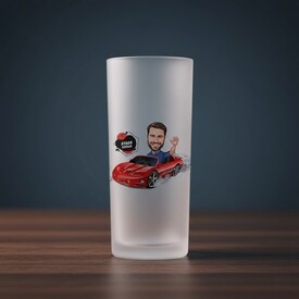  - Kırmızı Spor Arabada Hız Yapan Erkek Karikatürlü Rakı Bardağı