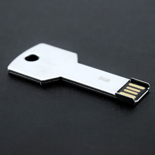Kişiye Özel Anahtar Şeklinde USB Bellek