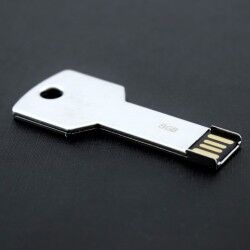 Kişiye Özel Anahtar Şeklinde USB Bellek - Thumbnail