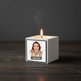  - Kişiye Özel Karikatürlü Kadına Hediye Beton Mum