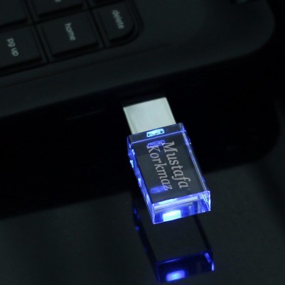 Kişiye Özel LED Işıklı USB Bellek - Thumbnail