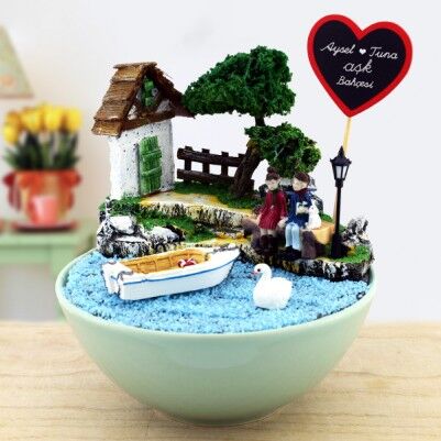 Kişiye Özel Romantik Aşıklar Minyatür Bahçe - Thumbnail