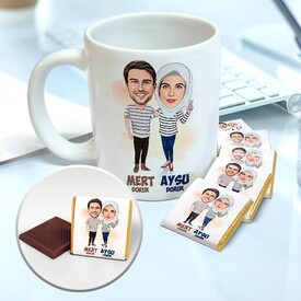 Mutlu Çiftler Karikatürlü Kupa ve Çikolata - Thumbnail