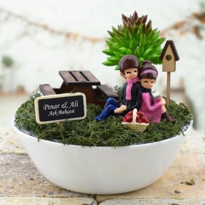  - Piknikçi Sevgililer Minyatür Bahçe