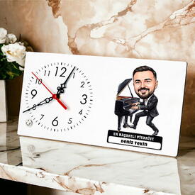  - Piyanist Müzisyen Erkek Karikatürlü Masa Saati