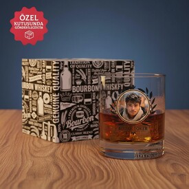  - Renkli Fotoğraflı ve İsimli Viski Kadehi Şık Kutusunda