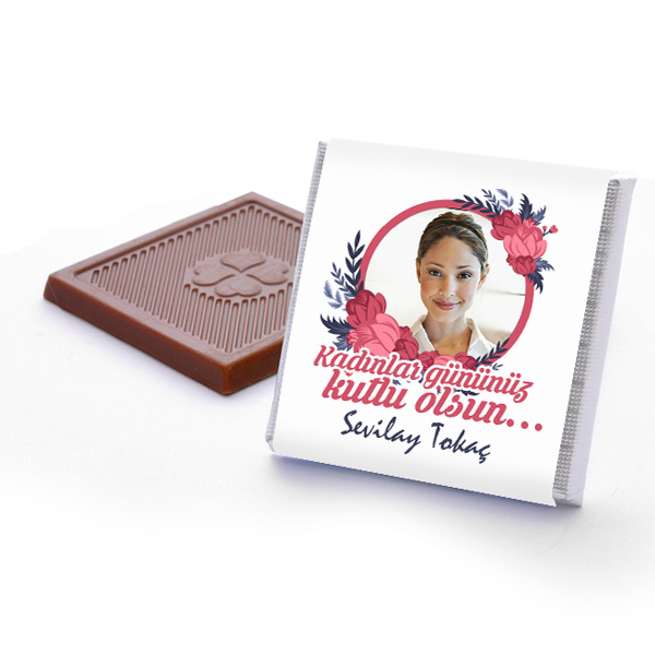 Resimli ve Mesajlı Kadınlar Günü Çikolatası