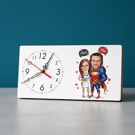  - Romantik Kahraman ve Sevgilisi Karikatürlü Masa Saati