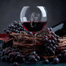 Sevgililere Özel Tasarım İsimli Şarap Kadehi - Thumbnail