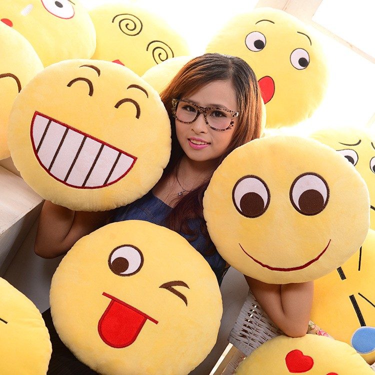 Sevimli Gülen Surat Emoji Yastıklar