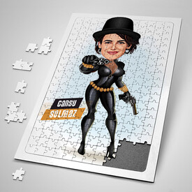  - Silahlı Deri Kıyafetli Kadın Karikatürlü Puzzle