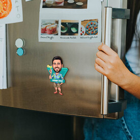 Tatildeki Yakışıklı Erkek Karikatürlü Buzdolabı Magneti - Thumbnail