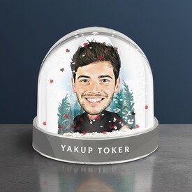  - Yakışıklı Erkek Karikatürlü Kar Küresi